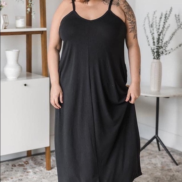 Black spaghetti strap maxi dress - Picture 1 of 2